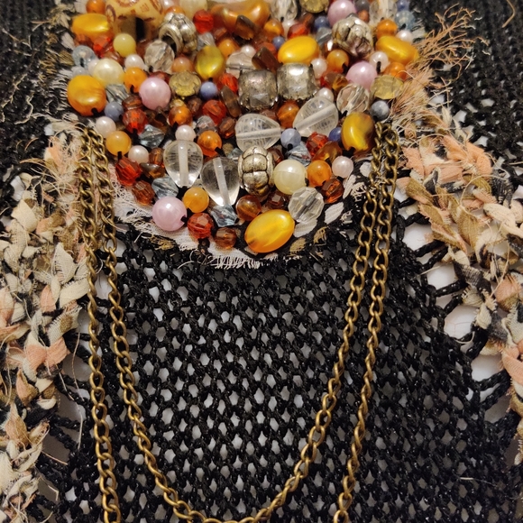 Black beaded short sleeve sweater Size Medium - Picture 2 of 4